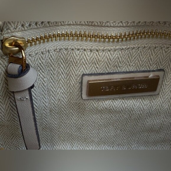 🆕 TORY BURCH 🧿 NWT Kira Chevron ColorBlock Small Camera Bag, Shellstone - AUTH - Picture 8 of 12